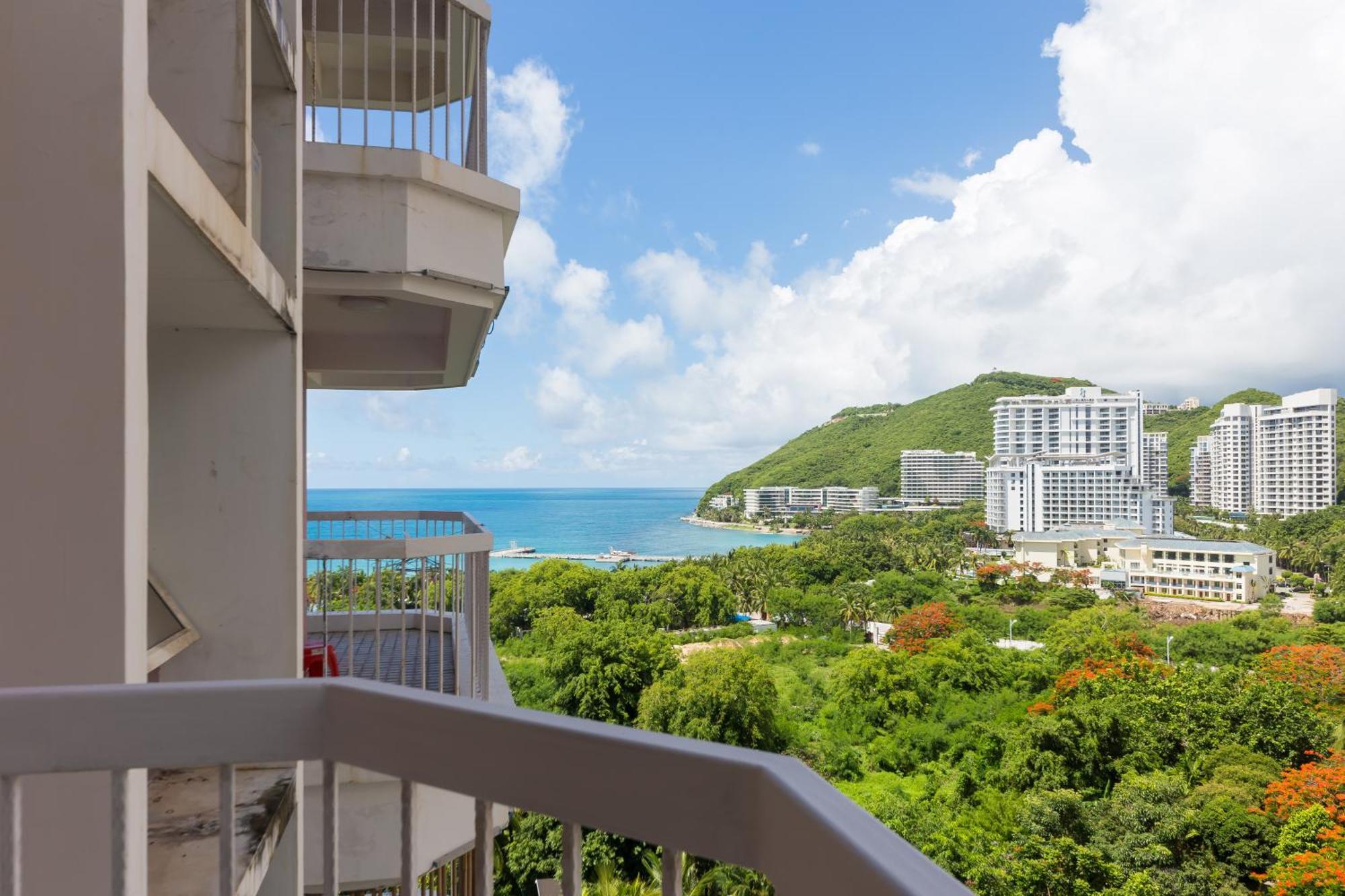 Sanya Zhi Ai Lily Seaview Apartment Exterior photo