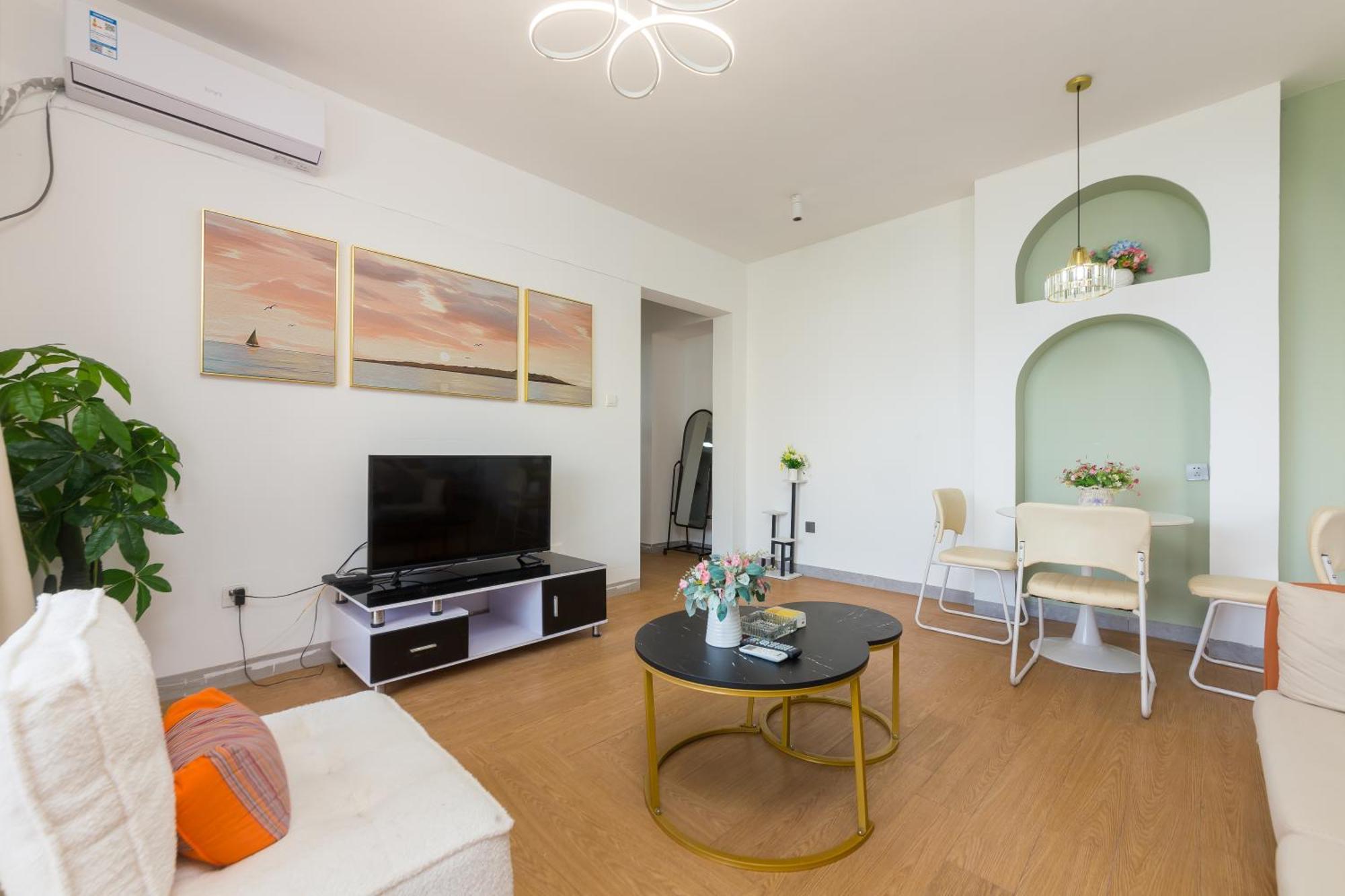 Sanya Zhi Ai Lily Seaview Apartment Exterior photo